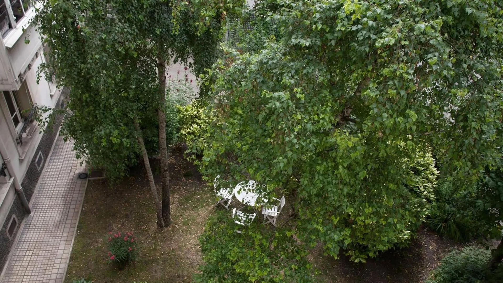 So Cute 55m2 And Quiet With A Courtyard Garden *